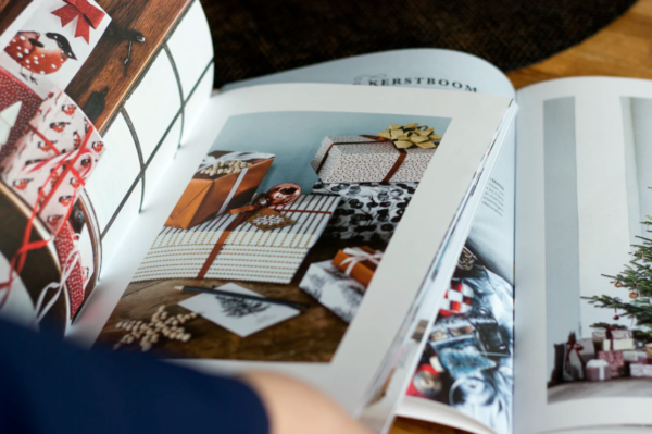 結婚式引き出物3品カード型のカタログギフトhikica++ ヒキカ