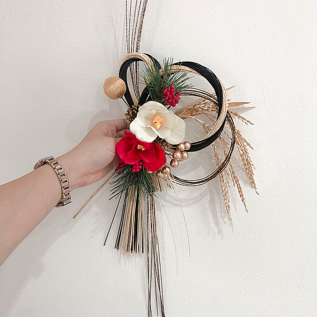 楽天市場早割5%オフ10月末まで楽天１位 秀〆 正月飾り 玄関 モダン しめ縄飾り しめ縄 リース おしゃれ 選べるしめ縄９種類 モダンリース椿 ラン リース アレンジ 花 自宅用 マンション 室内 ドア しめ飾り 玄関飾り : 正月飾り・しめ縄 お飾り屋さん