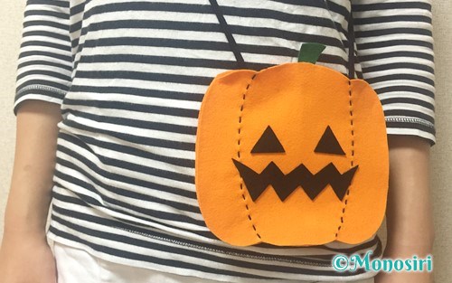 ハロウィンのキャンディバッグキーホルダー 三角- LOVE & SWEETSminne byGMOペパボ 国内最大級のハンドメイド・手作り 通販サイト