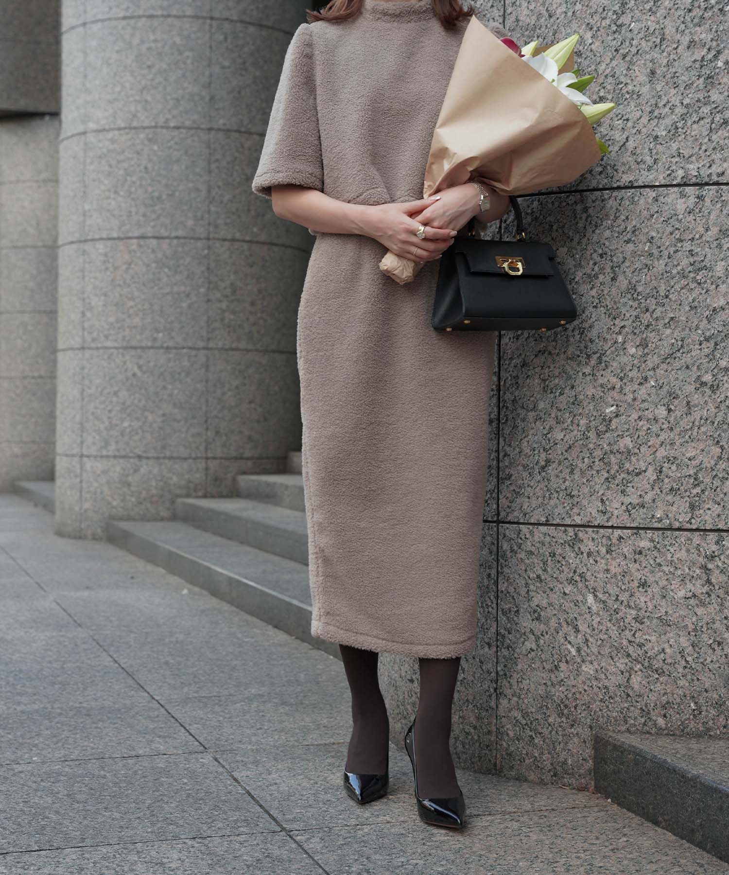 赤・緑はどう使う？家族や友達との集まりにも♡シーン別クリスマスコーデ18選DROBE MAGAZINE - ファッションで素敵に、毎日を楽しく