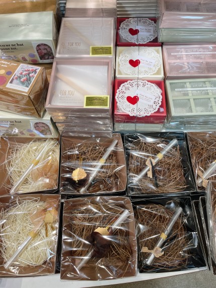 安くてカワイイ！100円shopで揃えるバレンタインラッピング広島の働く女性の情報サイト『tomato-web』