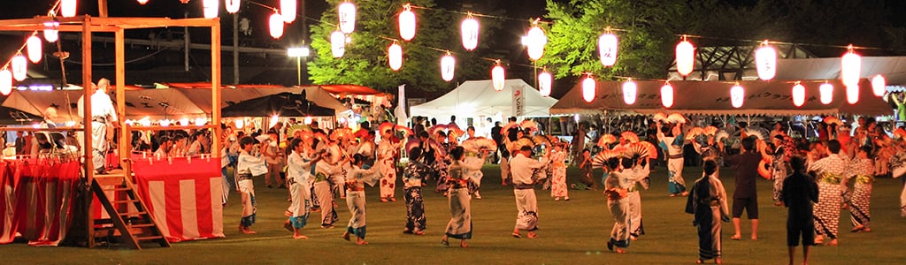 盆踊りは仏教？霊園とお墓のはなし