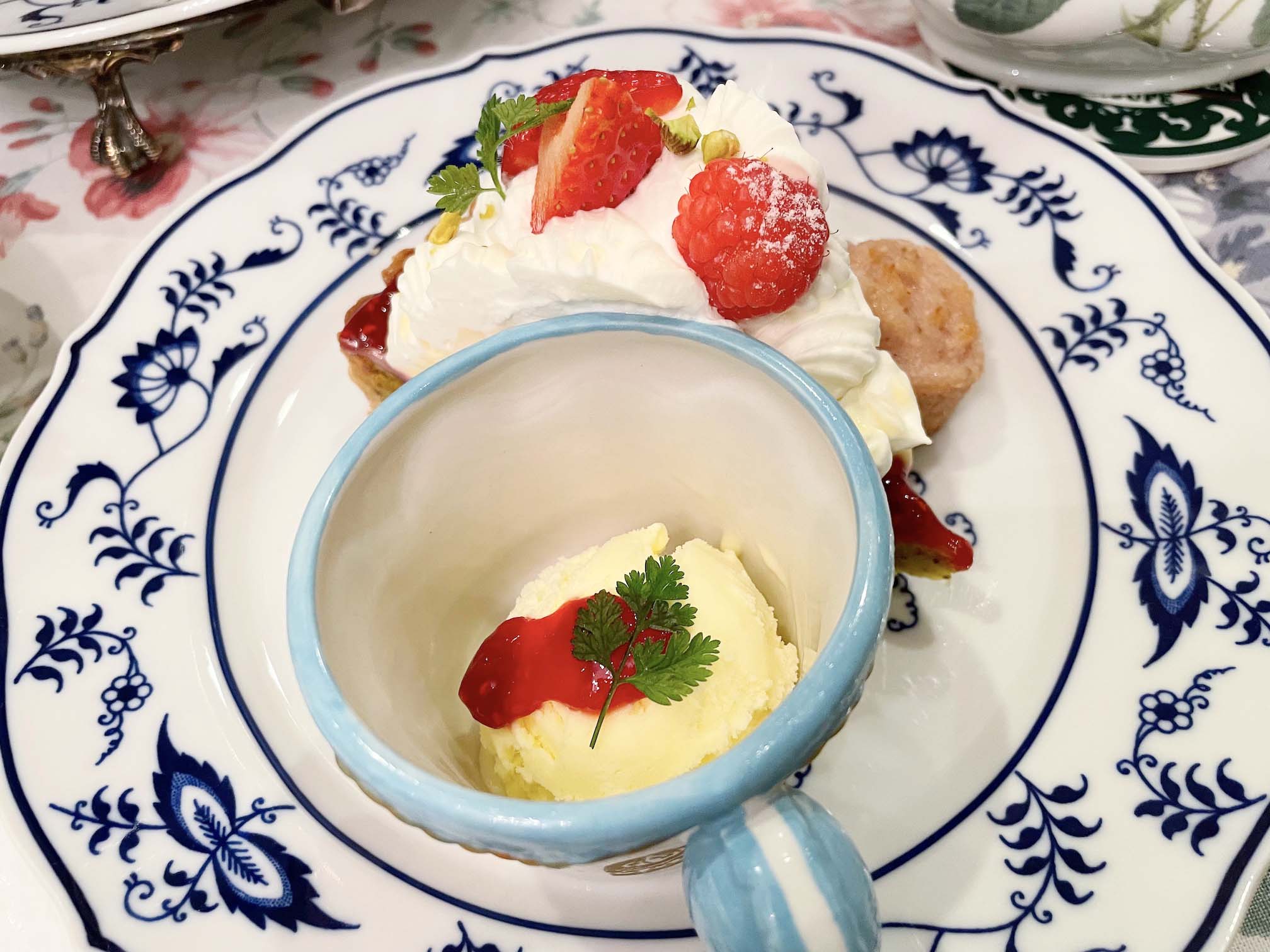 お手頃アフタヌーンティーに歓喜「OLD ROSE GARDEN」大阪市中央区今橋 - タベノミ