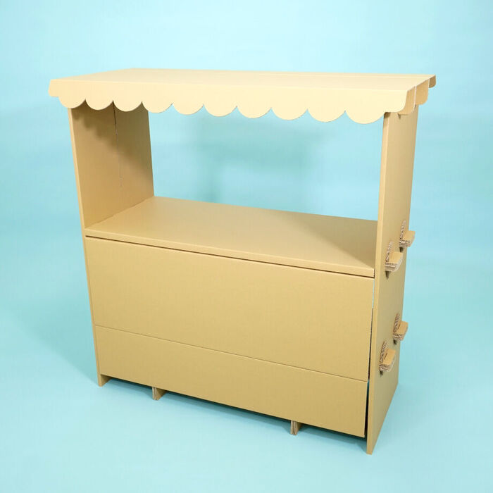 2歳児と楽しむおうち縁日の記録🌻 近所のお友達と合同で手作り縁日を開催しました！ 二歳児でも楽しめる、をテーマに屋台風ご飯やゲームを考えていろいろ準備。子供達がニコニコ楽しんでくれてよかった♡ 最近暑すぎてお祭りを出歩くのもしんどいので、 おうちで涼み