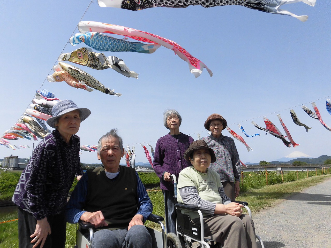 鯉のぼりまつりのハシゴ 第１１回鈴川鯉のぼりまつりと金目川観音橋下流の鯉のぼりおすすめスポット - みんカラ