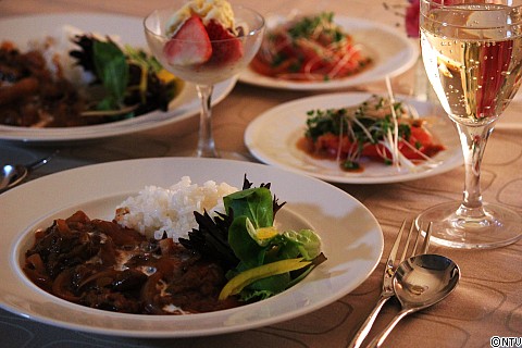 バレンタイン行事食を提供しました！ - 甲州リハビリテーション病院