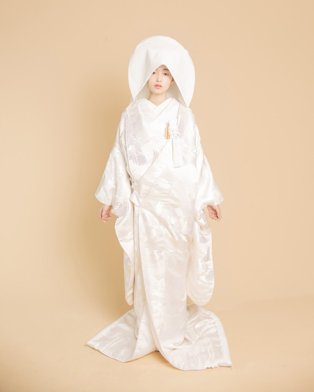 白無垢 婚礼衣装の衿とじ。たたみ方。綺麗な着付けは準備が大切