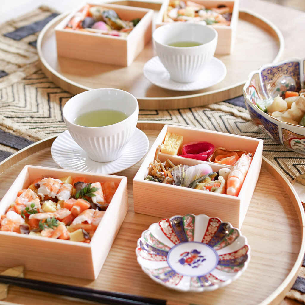 Amazon.co.jp: 八木唯 抱き枕 一姫 雀魂 じゃんたま 二階堂美樹 三上千織 藤田佳奈 相原舞 非公式 可愛い 方形抱き枕 枕芯付きコットン インテリア ソファー 誕生日 記念日 個性的 部屋飾り 座布団 携帯枕 プレゼンド 贈り物 ギフト ふわふわR,35*35cm:ホビ