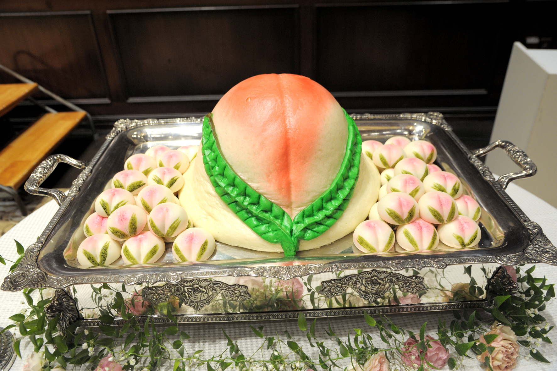 祝いの桃饅頭SOUNION