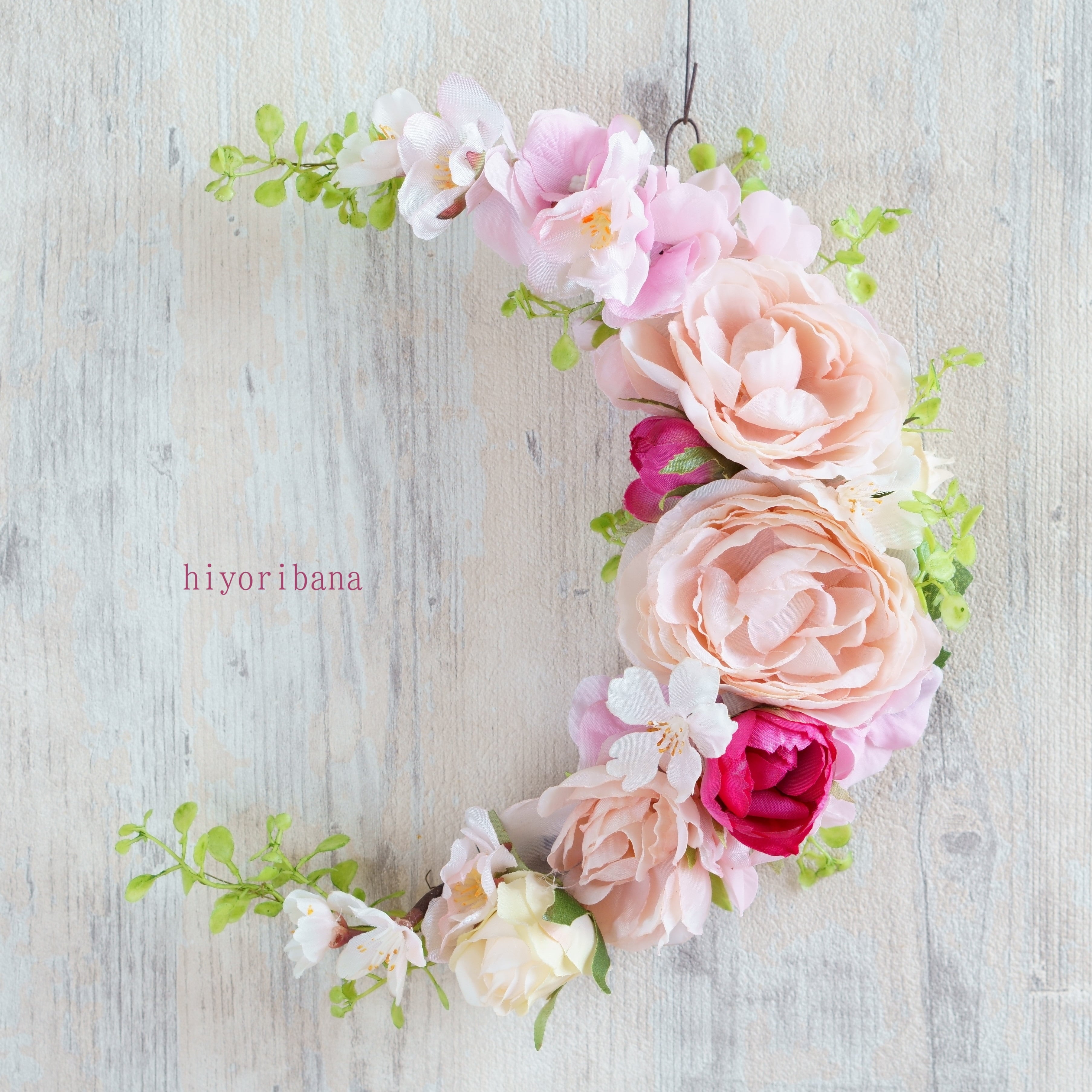 そろろん♡ひな祭り♡桜♡フラワーリース 100均造花 ふわふわ桜満開