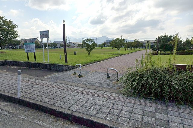 タイの伝統的なお祭り「ソンクラーン 水かけ祭り 」 – スースーデリ