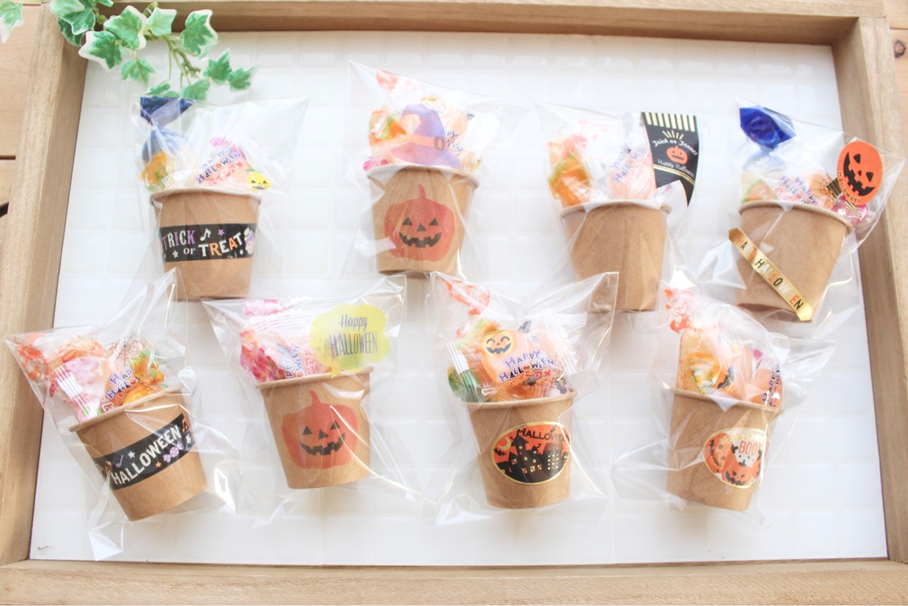 シールで簡単アレンジ！ハロウィンのラッピング方法Domani