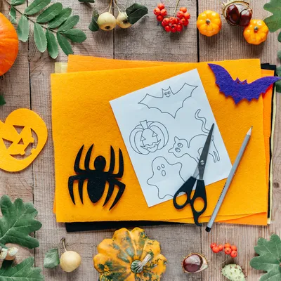 100均の『ゆらゆらハロウィン ハウス スタンド』が木のオシャレな飾りで可愛い！買てみた