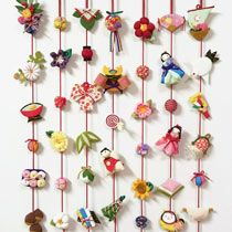 楽天市場 雛人形 送料無料 つるし雛 タペストリー手作りちりめん細工 和雑貨 吊し飾り コンパクト ひなまつり : 季節の和雑貨 京都 和匠ポラーコ