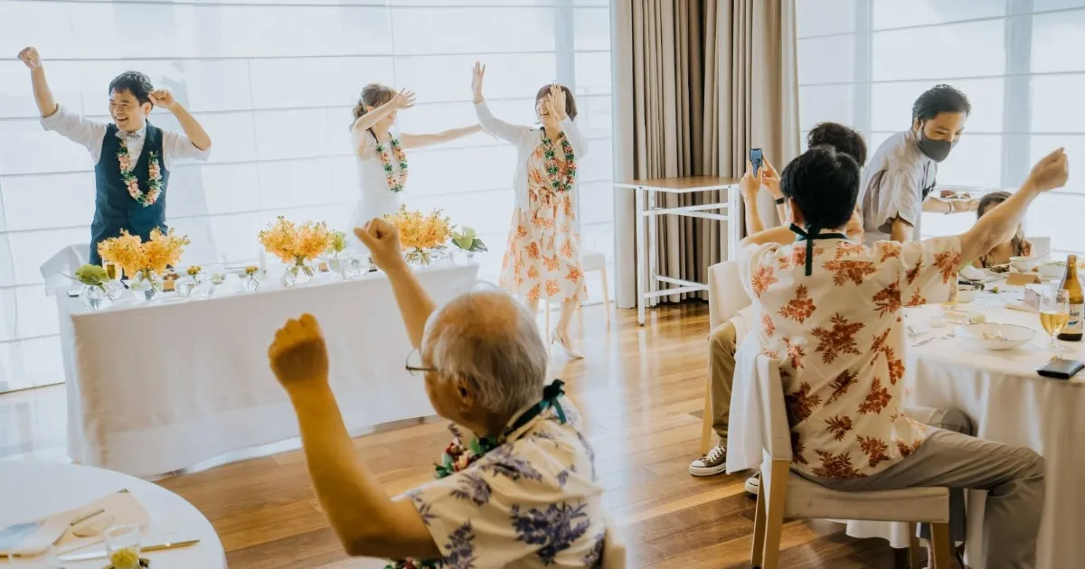 沖縄の結婚式に参列するときのおすすめ服装！選び方・注意点も解説ブログカーサ・アル・マーレ