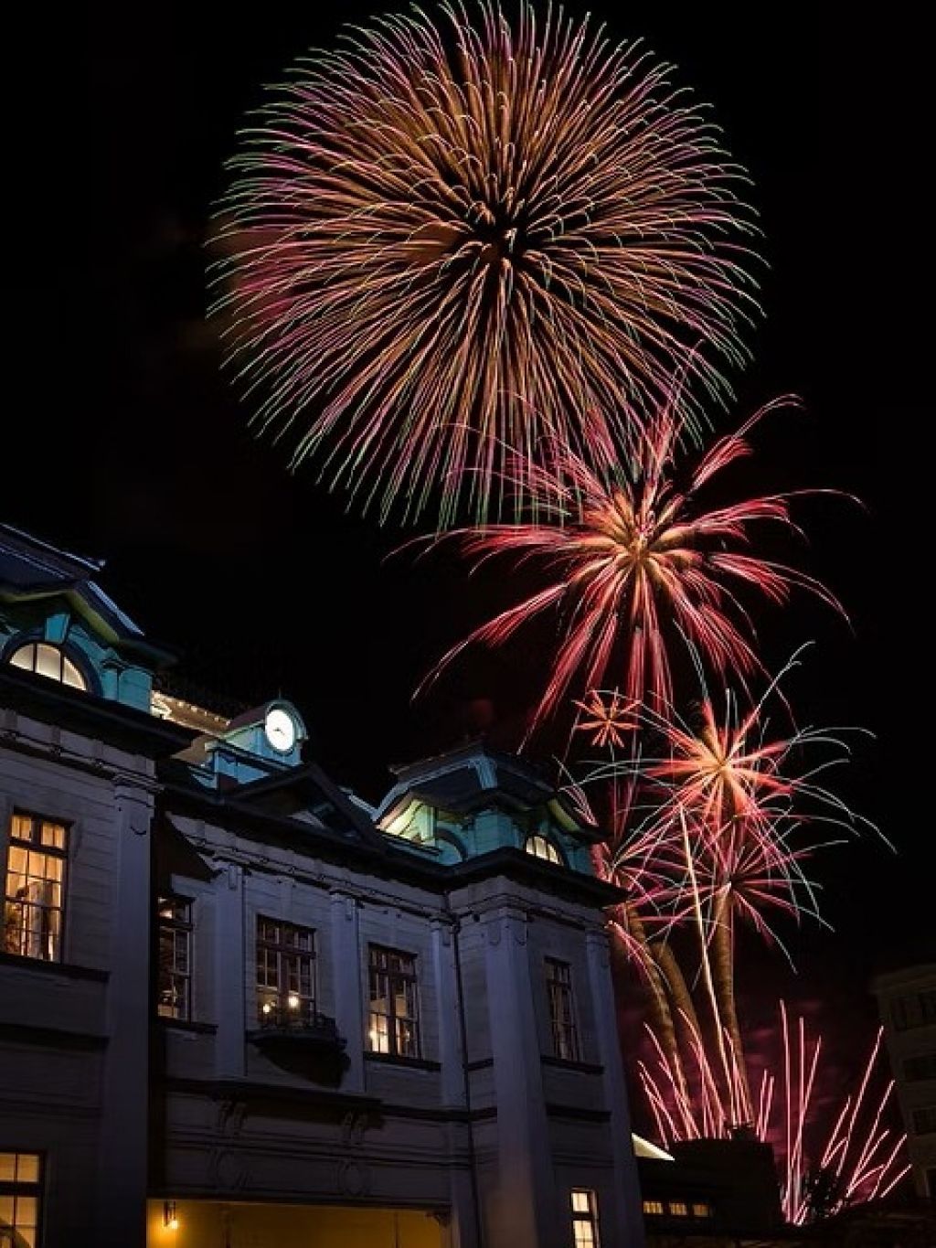 関門海峡花火大会公式サイト下関会場