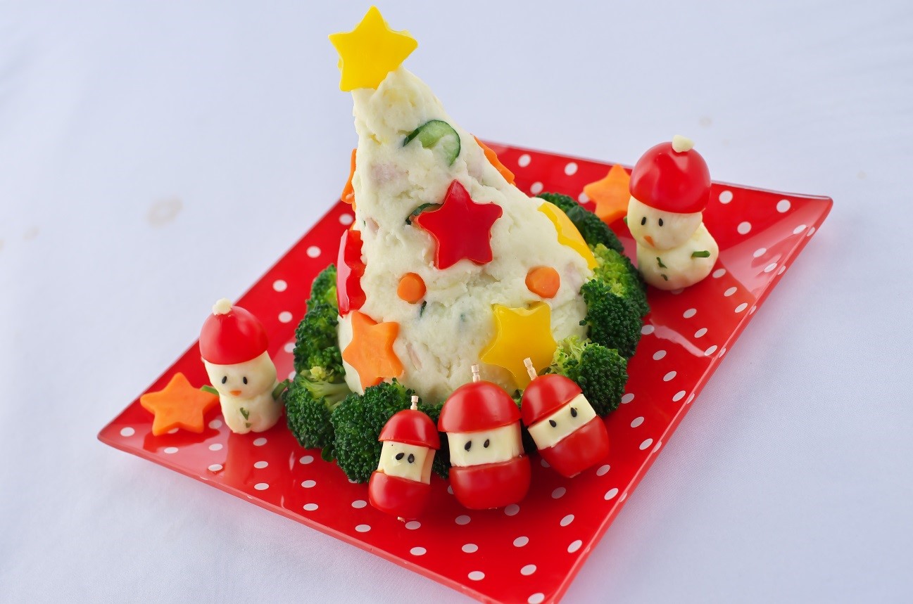 ポテトサラダで作ったクリスマスツリー 写真素材3985923- フォトライブラリ