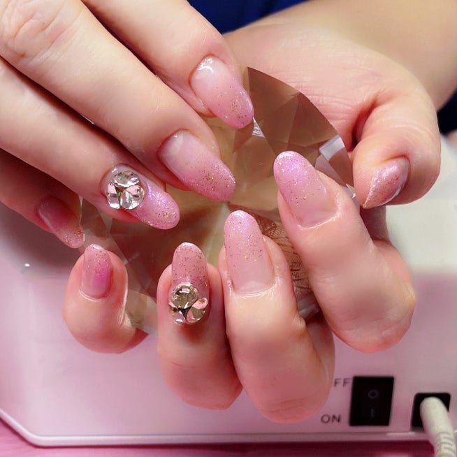 お葬式のネイルについて。お通夜、お葬式の時に、ピンクベージュやクリアなどの- Yahoo!知恵袋