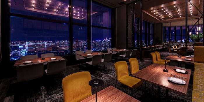 ヒルトン東京お台場 カップルやご友人同士など、シーンに合わせたコンテンツが目白押し「ODAIBA レインボークリスマス2024」株式会社ホテルマネージメントジャパンのプレスリリース