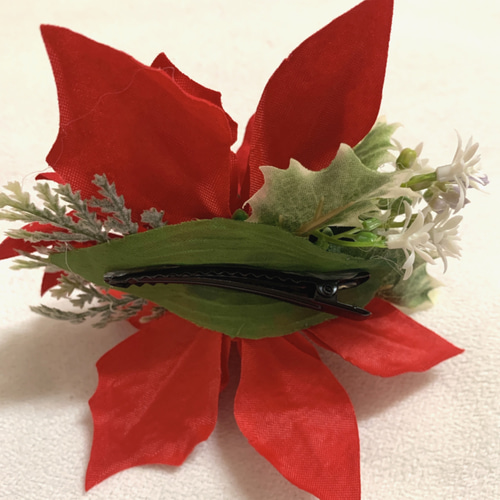 ヘアアクセサリーでクリスマスの装いをもっと素敵にリバティ Liberty 公式オンライン