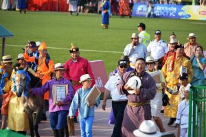 モンゴル夏の名物、ナーダムってなに