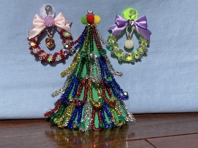 とっても簡単！モールを使ってクリスマスリース を作る Christmas Wreath Made with pipe Cleaners -YouTube