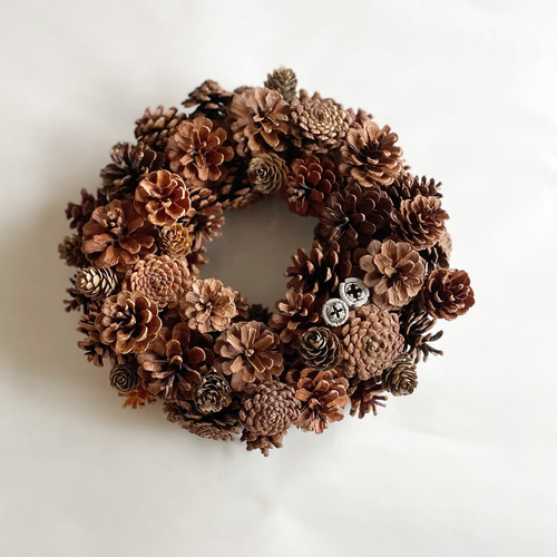 手作り北欧の森の松ぼっくりクリスマスリース クリスマスセクション