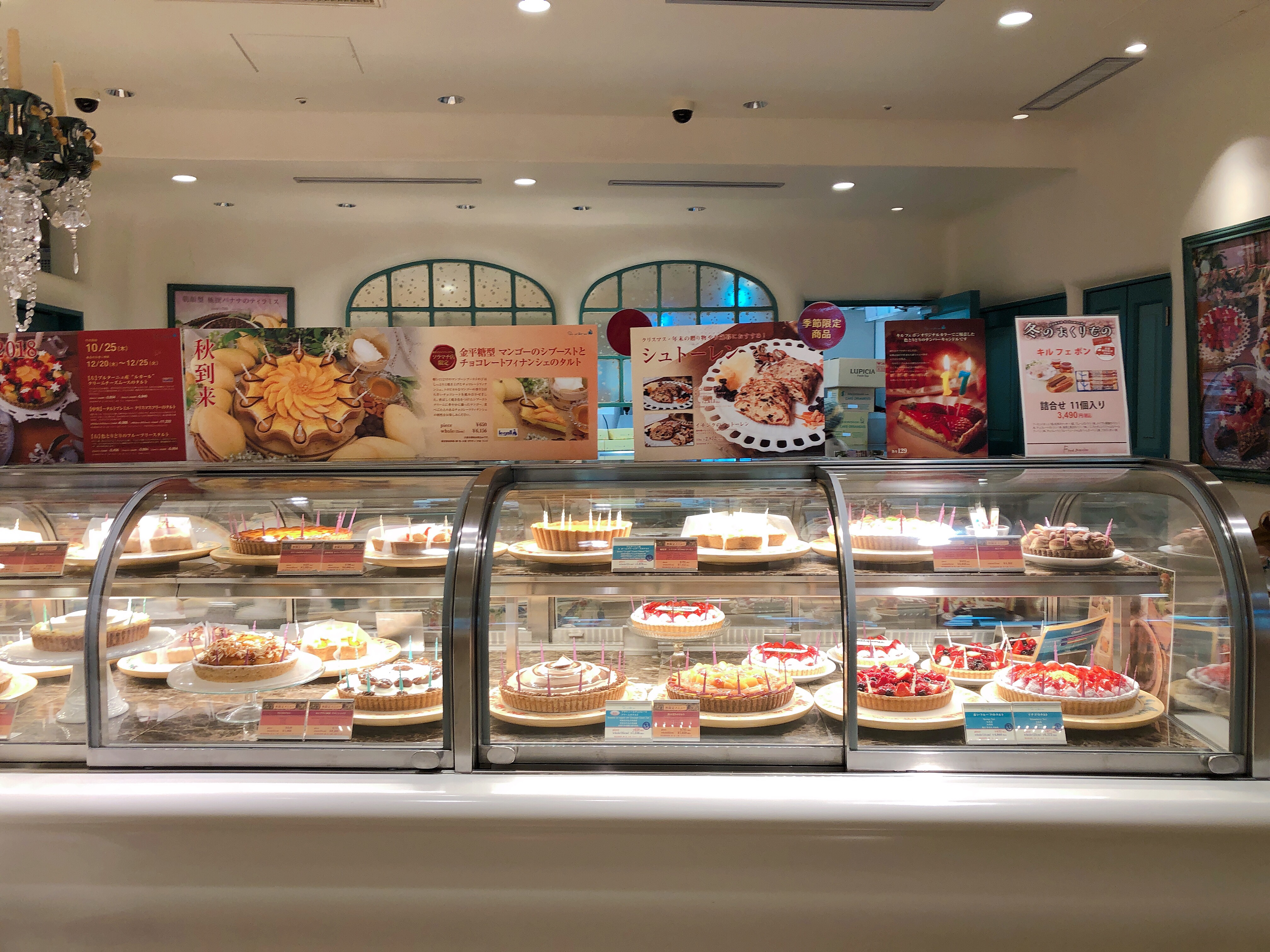 ソラマチ限定も キルフェボンで絶品フルーツタルト クリスマスケーキ・カフェ混雑回避法・スカイツリータウン ソラマチ店 おしあげ探検隊