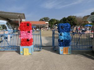 🎌ひむかキッズ保育園 運動会🎌 10月12日 土 に行われた運動会の入場門の紹介です🎶 子供達が大好きなアンパンマンのキャラクターの可愛い入場門ができました🥐💛ぞう組さんの手作りの旗も飾り、子供達も大喜びでしたよ😌💗 保護者の皆様、温かいご声援とご協力