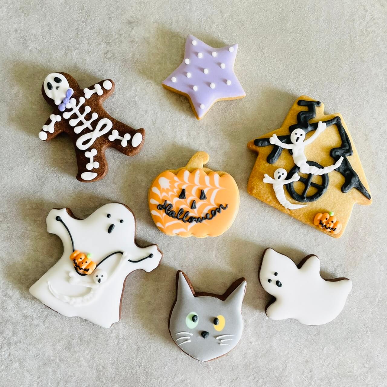 楽しくアレンジ！ハロウィンアイシングクッキ