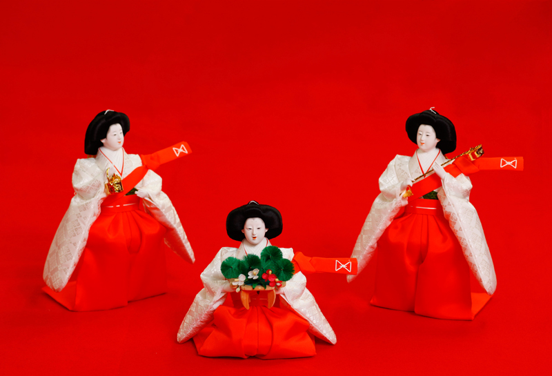 2018年2月 三人官女 公益財団法人鍋島報效会 徴古館