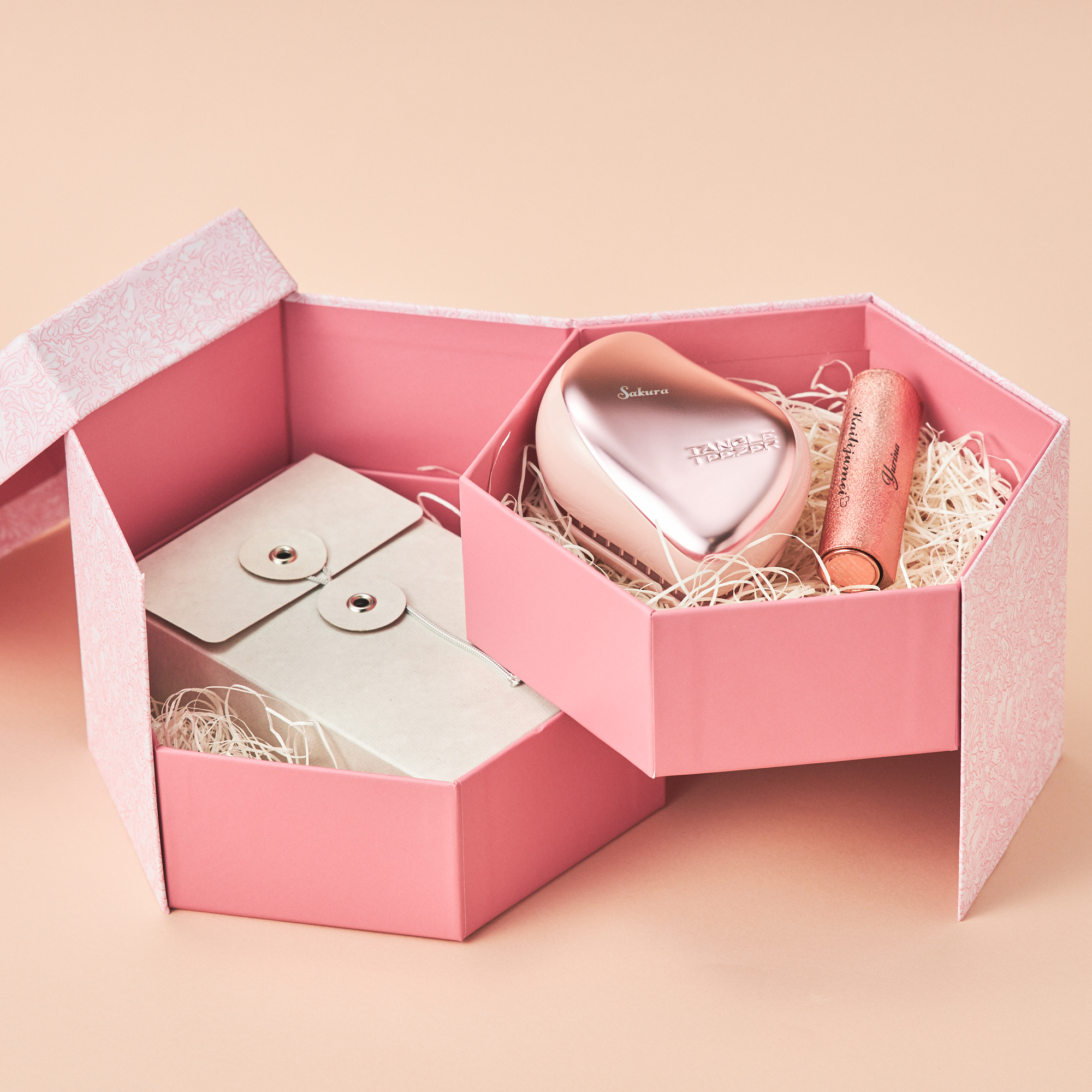 女子高生の彼女が喜ぶ！人気のクリスマスプレゼント2025TANP タンプ