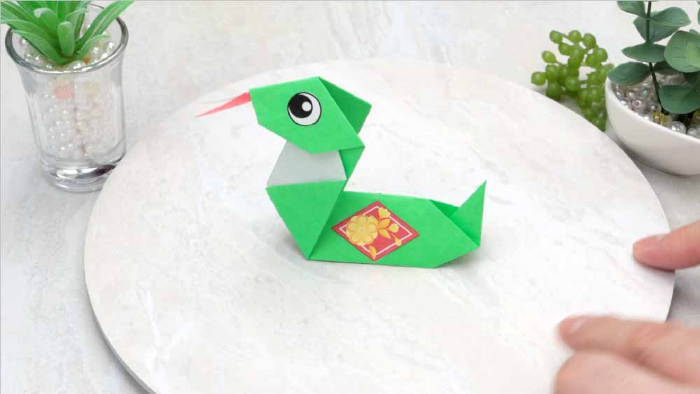 干支の巳の折り紙を水引へ l 紙舗 味岡「店主の帳面」