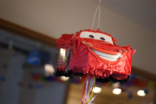 カーズパーティー」のアイデア 20 件3歳 誕生日, カーズ, バースデーパーティ