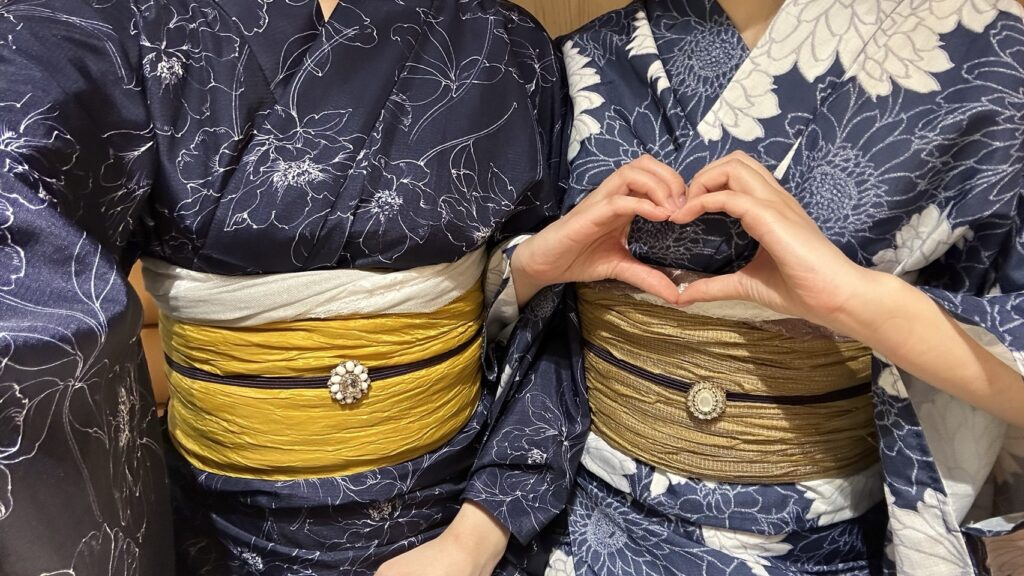 天神祭✨🎆🎇🏮 今年は5年ぶりくらいに天神祭に行って夏気分を、味わってきた!! 浴衣のお着付けとヘアセットは自分でやってみた〜ゆかたyukata天神祭浴衣ヘア浴衣コーディネート浴衣夏祭り