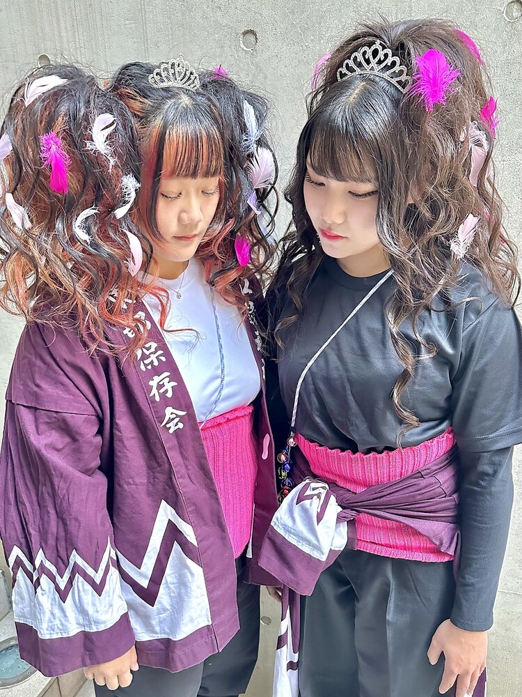 ベビー キッズ カチューシャ 体育祭 ティアラ プリンセス 花かんむり コスプレの通販 by RRYショップラクマ