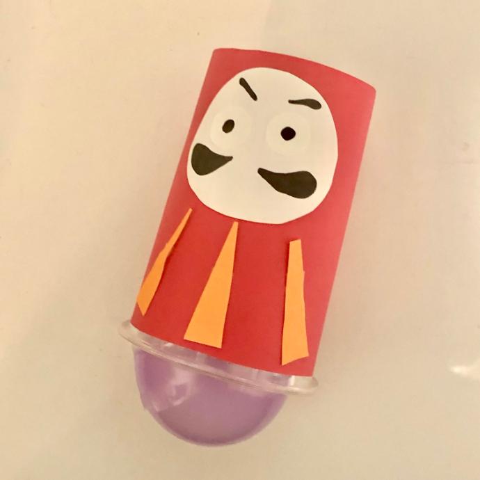 お正月にぴったりなだるま製作11選！子供たちと製作を楽しもう ねらい・アイデア・年齢別・導入遊び保育士くらぶ