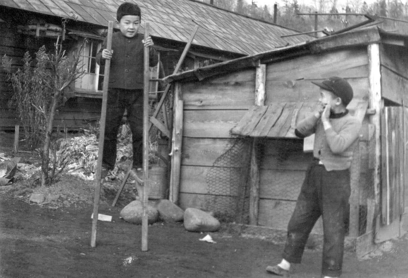 砂場で遊ぶ子供たち=1936年撮影 11 25 ー昭和の船場 フォトギャラリー：朝日新聞デジタル