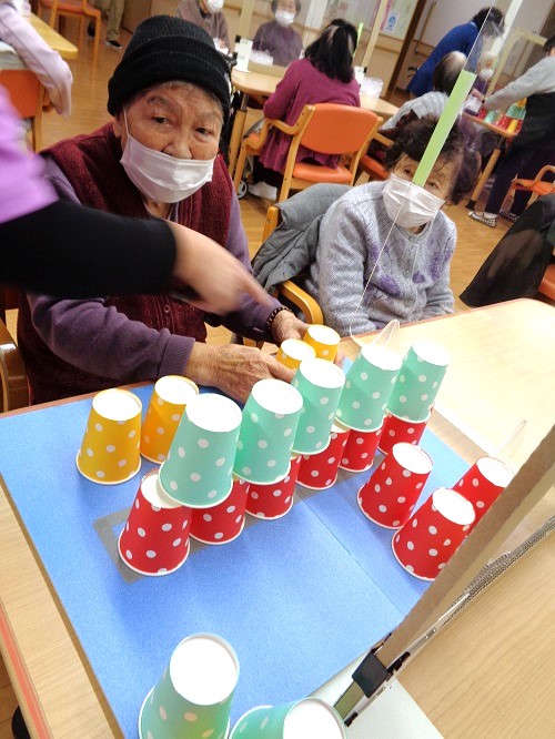 保育園で取り入れたい！クリスマスのゲーム・遊び15選 遊び方・ねらい解説 保育士・幼稚園教諭のための情報メディア ほいくis ほいくいず