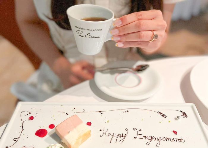 ハッピーウェディング ケーキプレート チョコレート 結婚の写真素材 - PIXTA