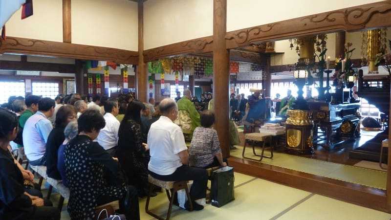 女性の施餓鬼服装夏の法要におしゃれで涼しい平服のおすすめランキングキテミヨ-kitemiyo