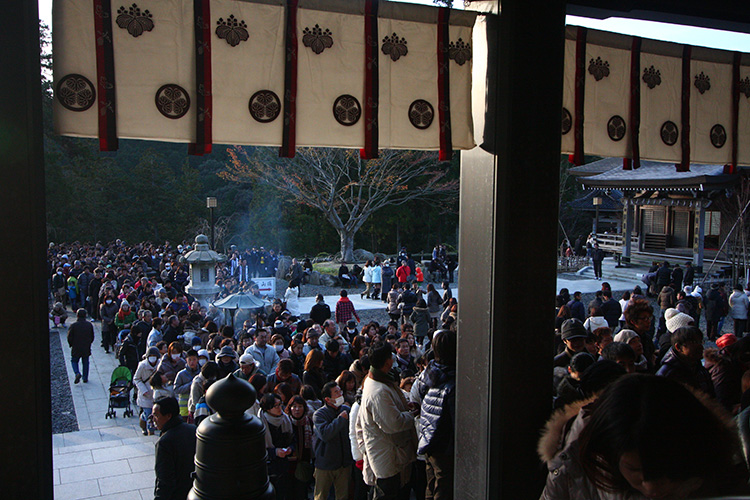 袋井市 初詣どこ行った？ 2025年もよい1年にしたい！ 法多山の初詣に行ってきました！ AKI0419- エキスパート - Yahoo!ニュース