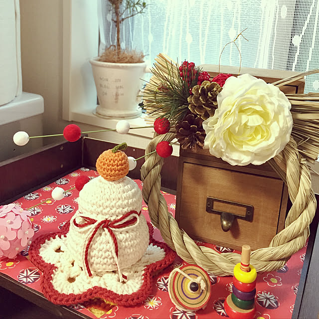 松ぼっくり」のアイデア 26 件お正月 飾り, 正月 飾り diy, お正月 飾り リース