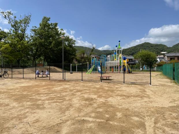 万博記念公園での花火🎆彩都西公園からだと遠いですが、観覧車とモノレールとマンションの光がコラボして綺麗です！自民党大阪9区東田淳平東田じゅんぺい三菱商事元商社マン茨木市箕面市豊能郡豊能町能勢町万博記念公園彩都西公園花火大会