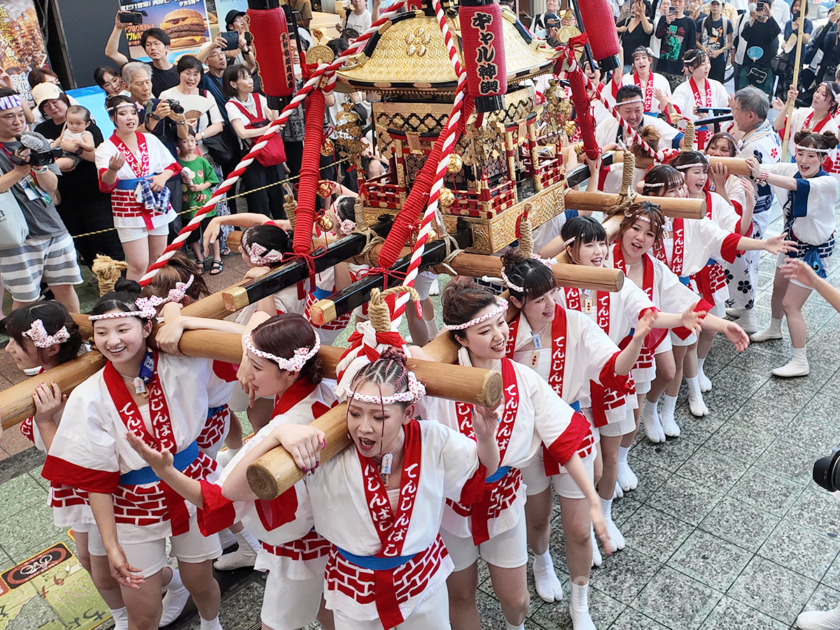 大阪ホームサービス株式会社 - 2025天神祭🎆 一年早いですね〜 天神祭の季節になりました✨ 今年は万博と重なり、例年より大規模な天神祭になると予想されますね天満宮周辺は交通規制で車両乗入れも不可ですので、祭りへ来られる際は、公共交通機関のご利用お勧めします