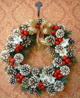 100均材料で作れる！モデル＆フラワーデザイナー・榊ゆりこさんが教える、簡単おしゃれな手作りクリスマスリース - even-if