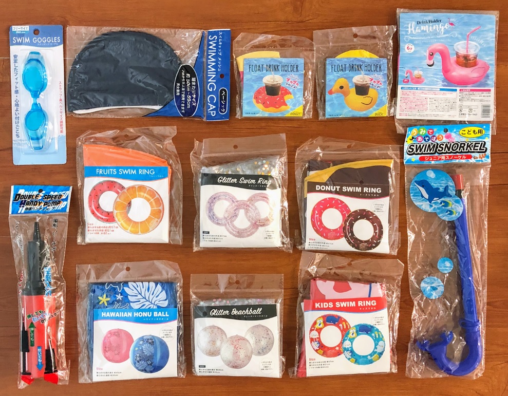 プールグッズcoffee&sweetsがかかせない