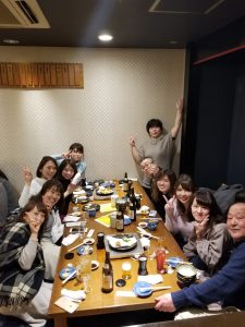 グランドホテルでの忘年会の服装。勤務している病院の忘年会が、- Yahoo!知恵袋