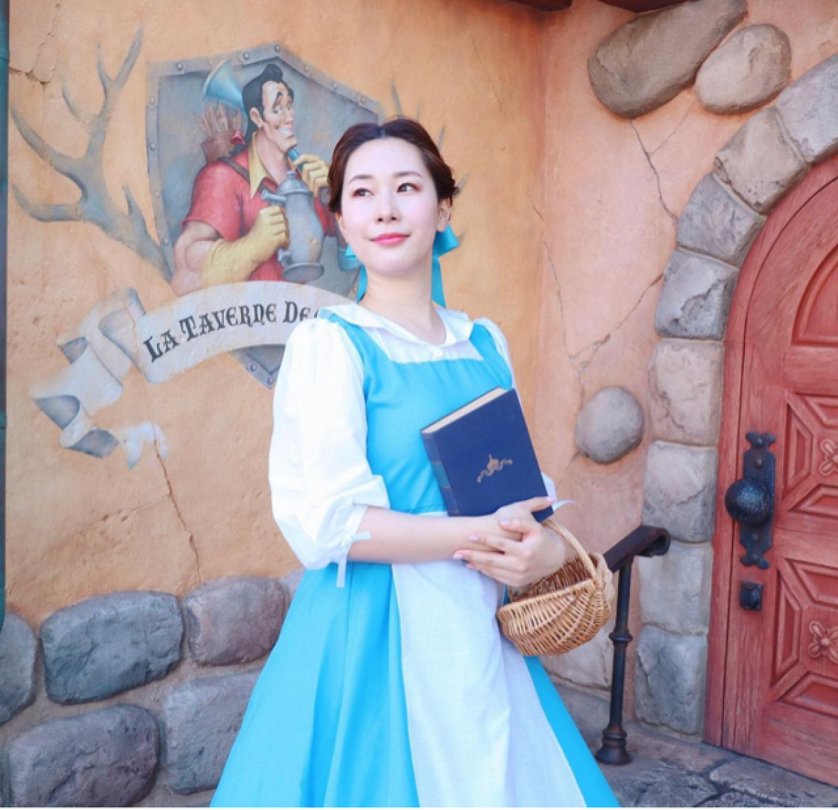 Amazon.co.jp:エゴシー出品 実物撮影 町ベルのマント コスプレ衣装 「靴＆ウィッグ 別売り」 : ホビ