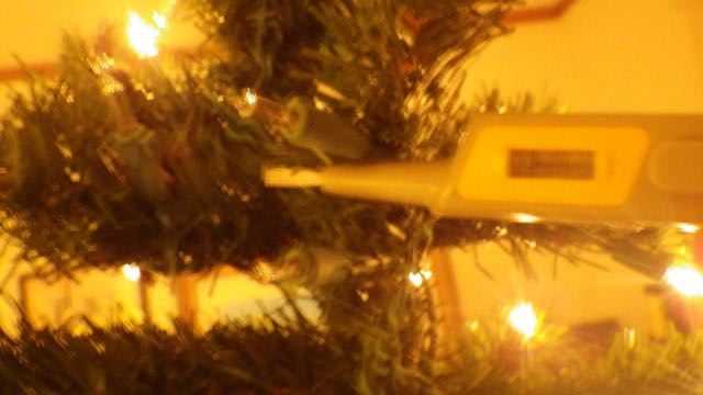 Kingovalley 135個 マルチカラー セラミック クリスマスツリー交換用電球 ミディアムツイスト ライトオーナメント、40個 カーディナルズバードライト電球 3個 セラミッククリスマスツリー用 トッパースタ